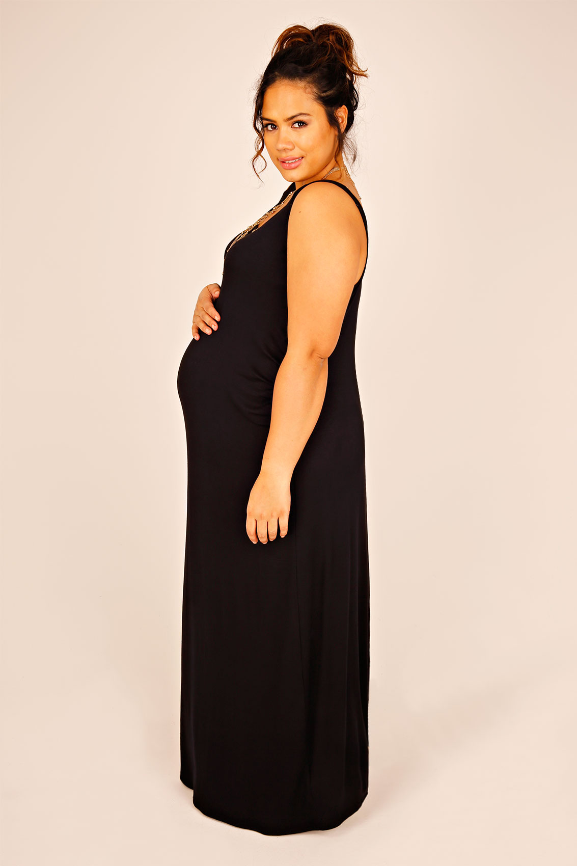 Plus Size Maternity Clothing | Yours Clothing
