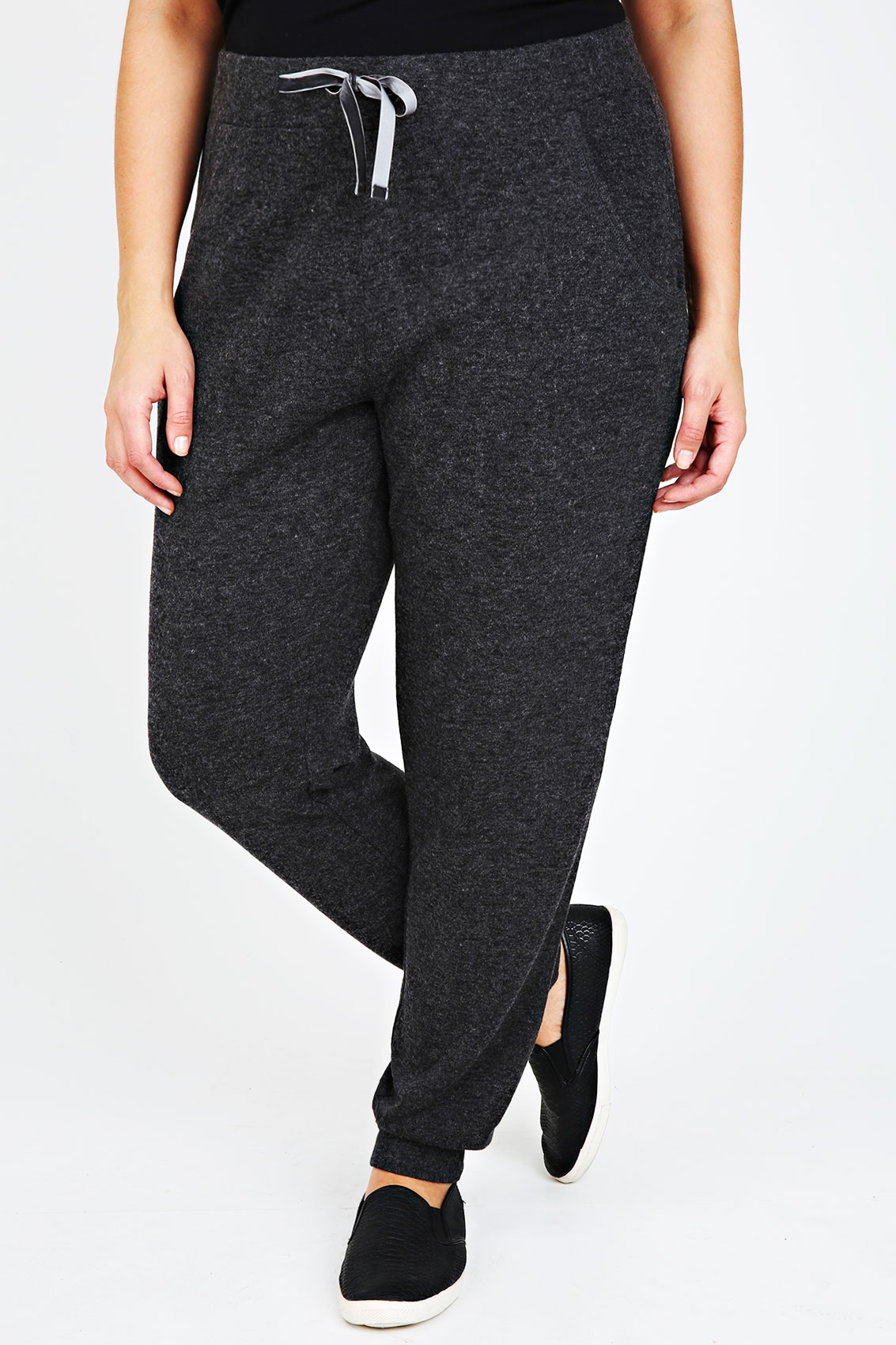 drawstring cuffed joggers