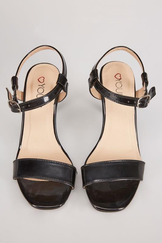 square toe black sandals