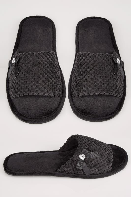 heel wali chappal ki design