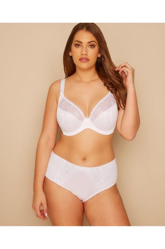 Plus Size White Lace Detail Lingerie Set