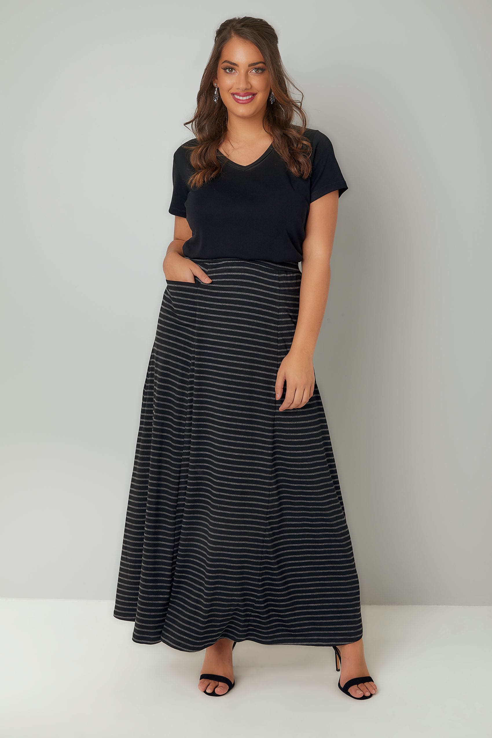 Plus Size Skirt With Pockets