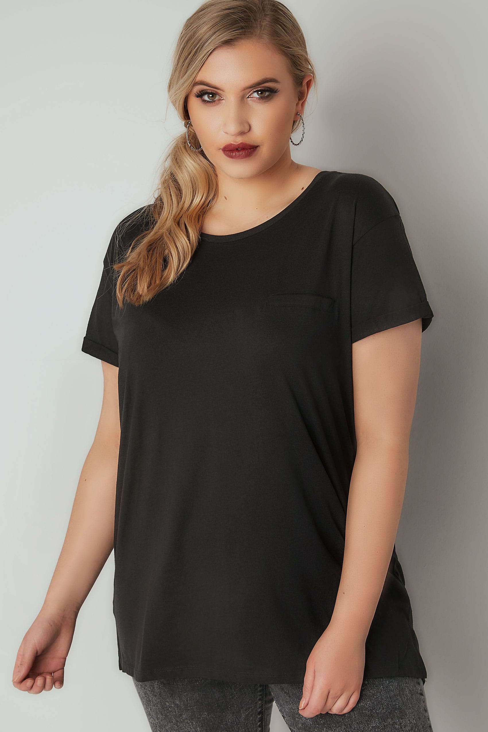 Download Black Pocket T-Shirt With Curved Hem, Plus size 16 to 36