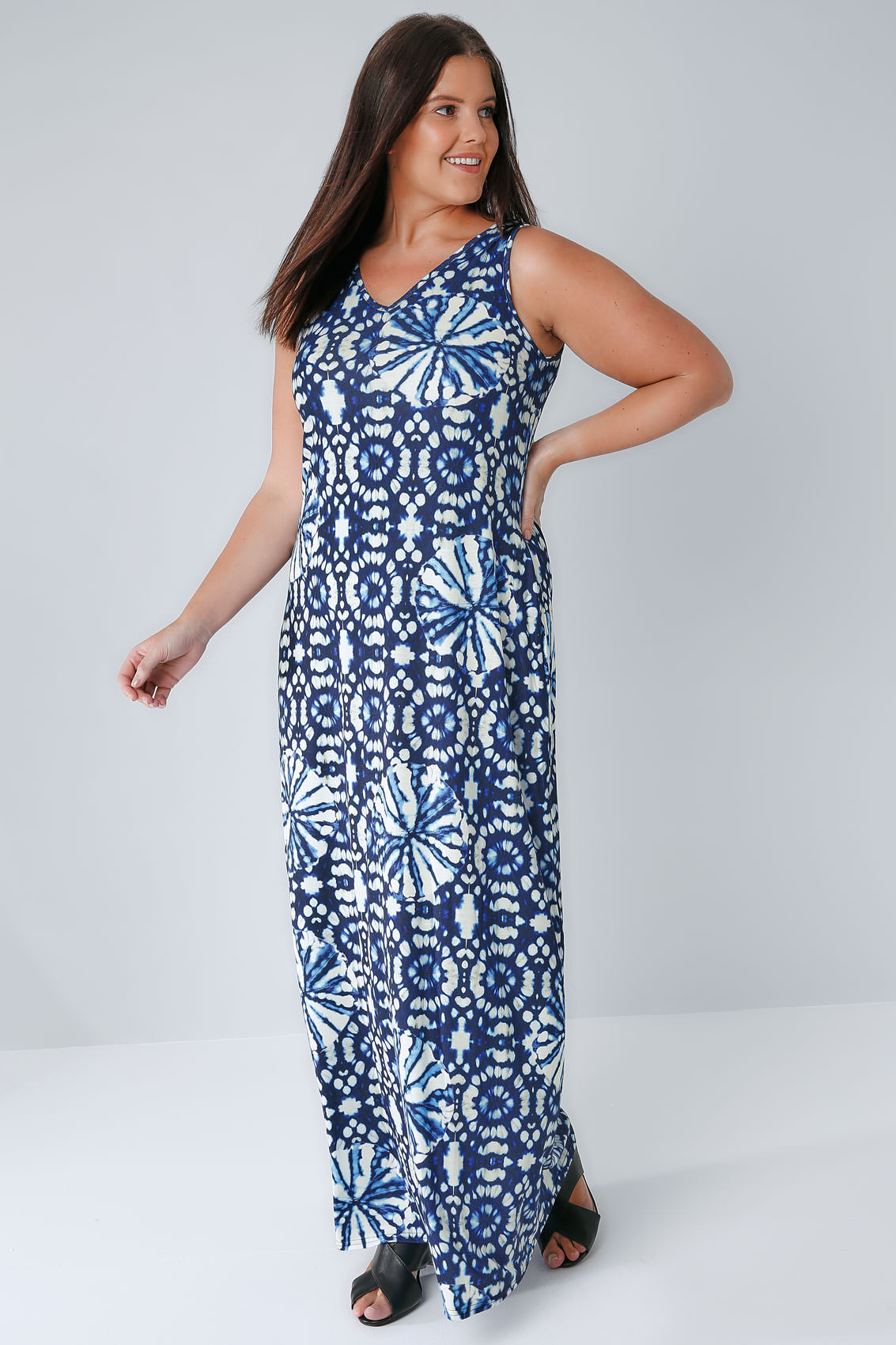 Blue & White Circle Tie Dye Print Jersey Maxi Dress With V-Neck plus